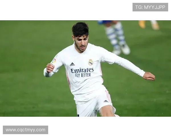 索托格拉多执法西甲双雄表现皇马稳健巴萨失利频现对比走势解析篇