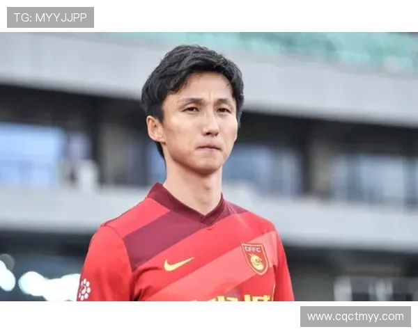 谢幕！史成龙首次中超首发献尴尬失误，尹鸿博泪洒赛场遗憾退役