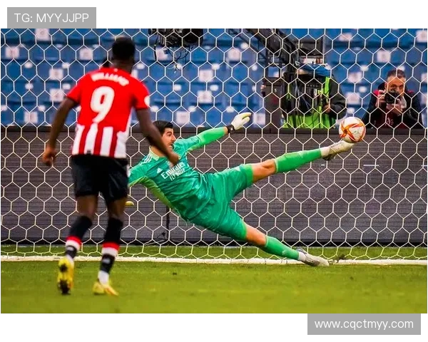 皇马：维尼修斯闪耀赛场，迫使阿隆索调整战术